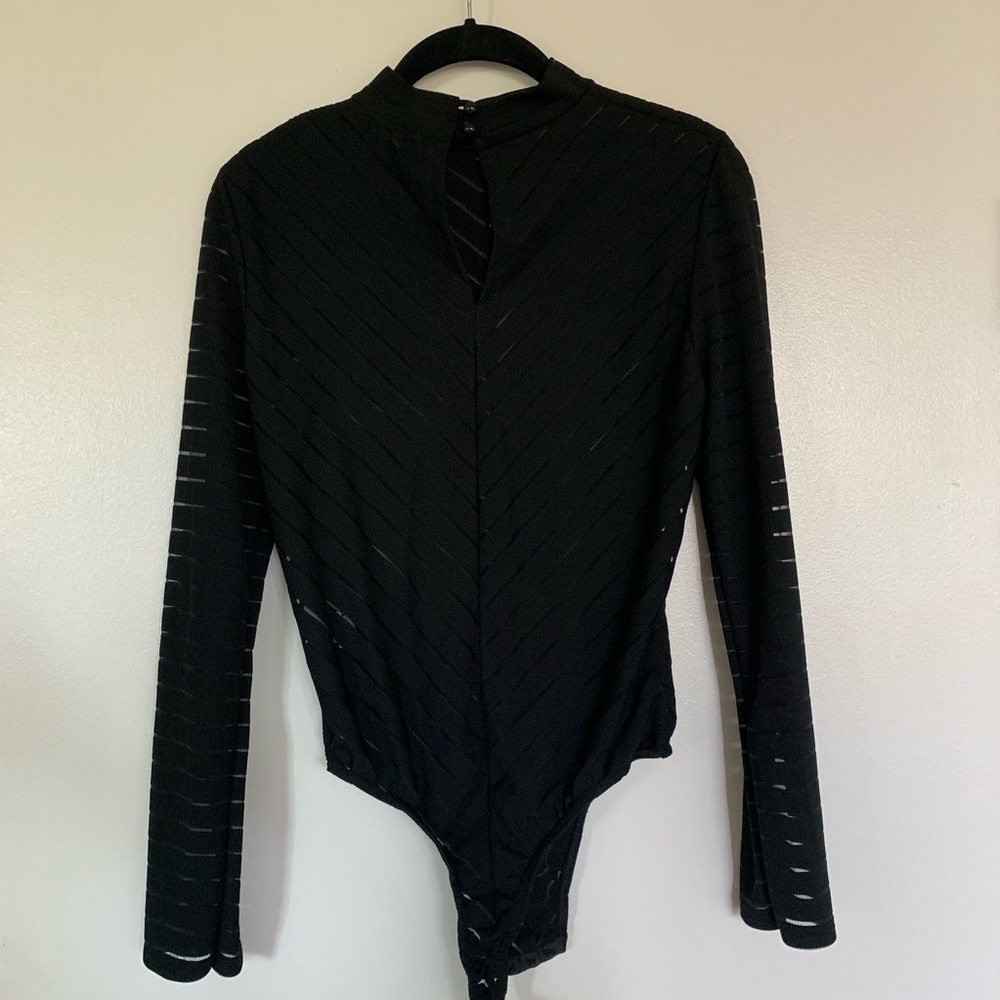 PRETTY LITTLE THING CHEVRON BODYSUIT